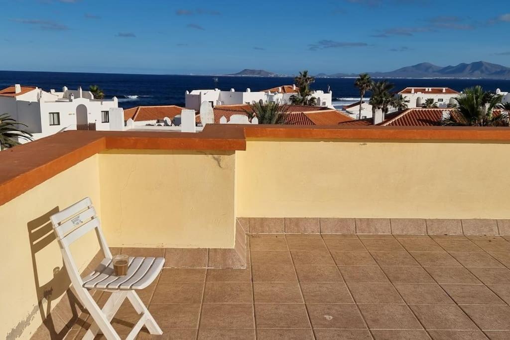 Gilda: Beautiful Spacious Apartment. Seaview From Rooftop Terrace Коральео Экстерьер фото